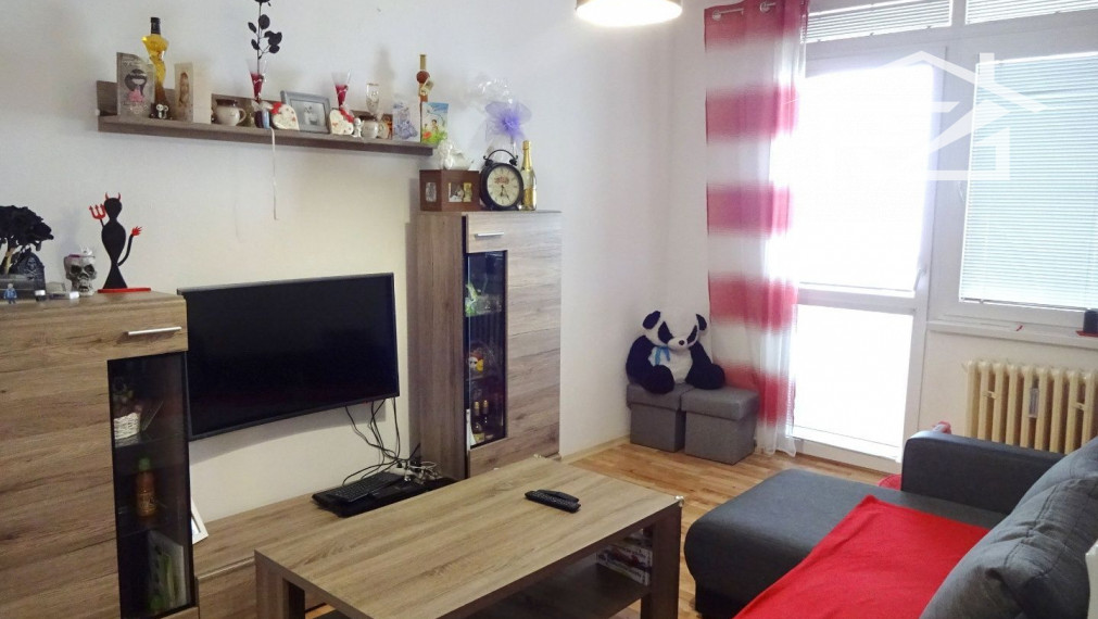 Predaj 3-izbový byt s balkónom - Giraltovce