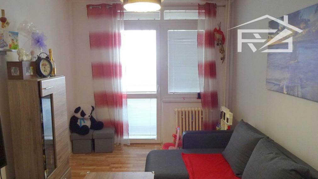 Predaj 3-izbový byt s balkónom - Giraltovce