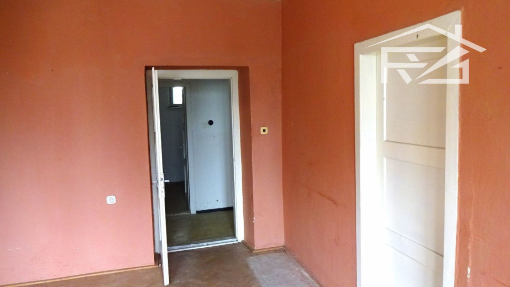 Predaj obytné priestory - obec Okrúhle