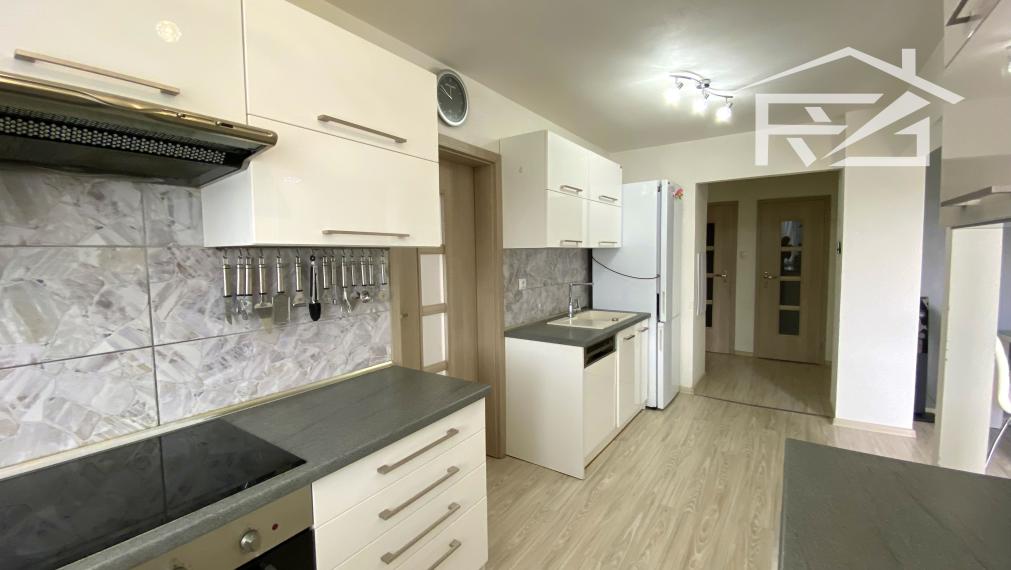 Predaj priestranný 4-izbový byt + balkón ML