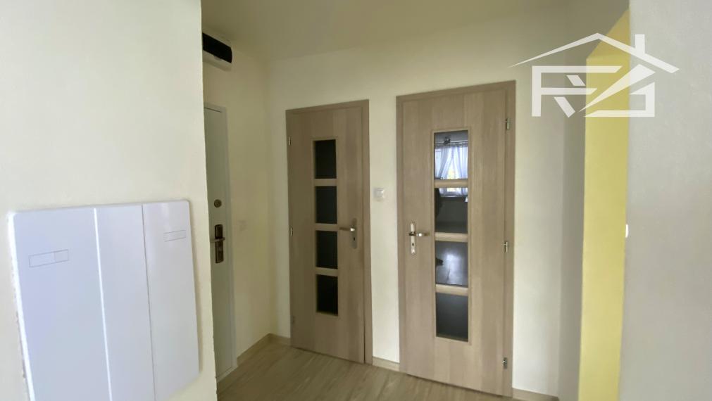 Predaj priestranný 4-izbový byt + balkón ML