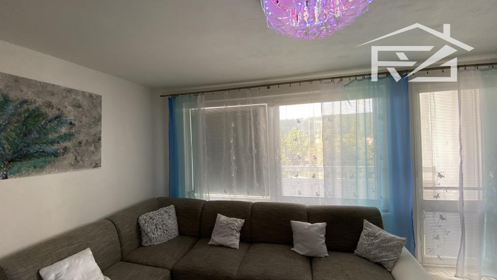 Predaj priestranný 4-izbový byt + balkón ML