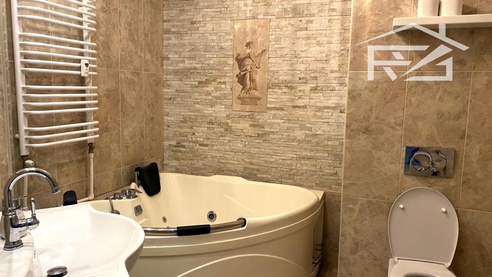 Predaj priestranný 4-izbový byt + balkón ML