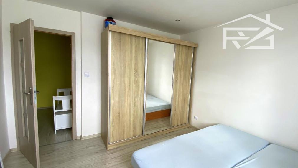 Predaj priestranný 4-izbový byt + balkón ML