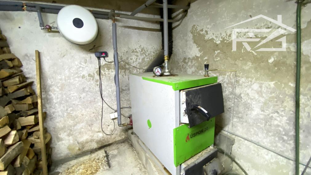 Predaj polyfunkčnej budovy v centre obce Čabalovce