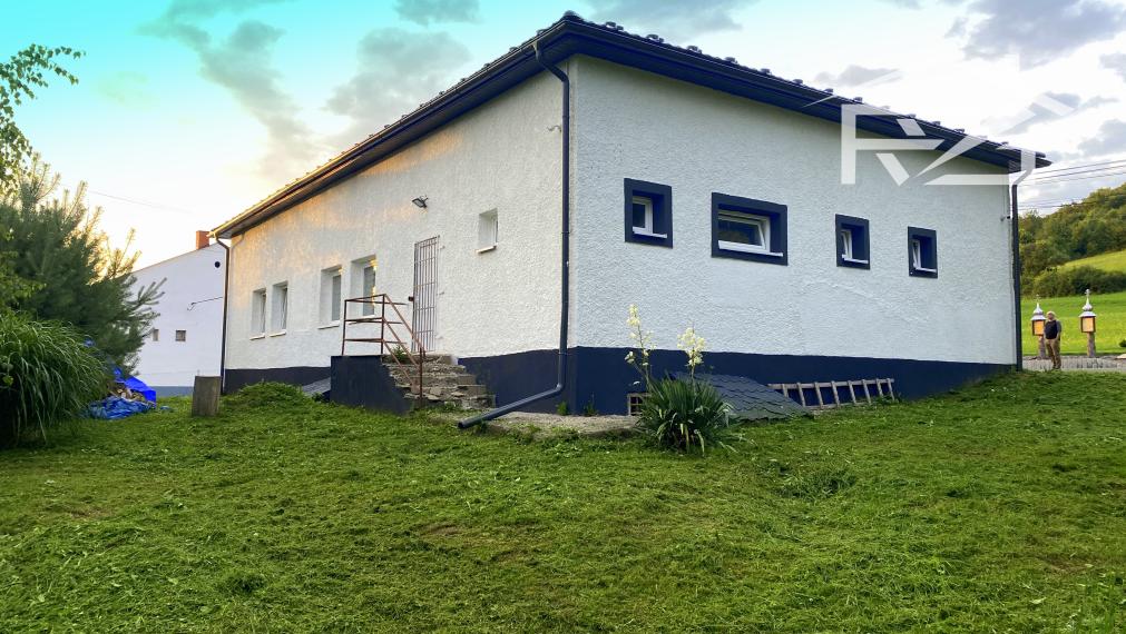 Predaj polyfunkčnej budovy v centre obce Čabalovce