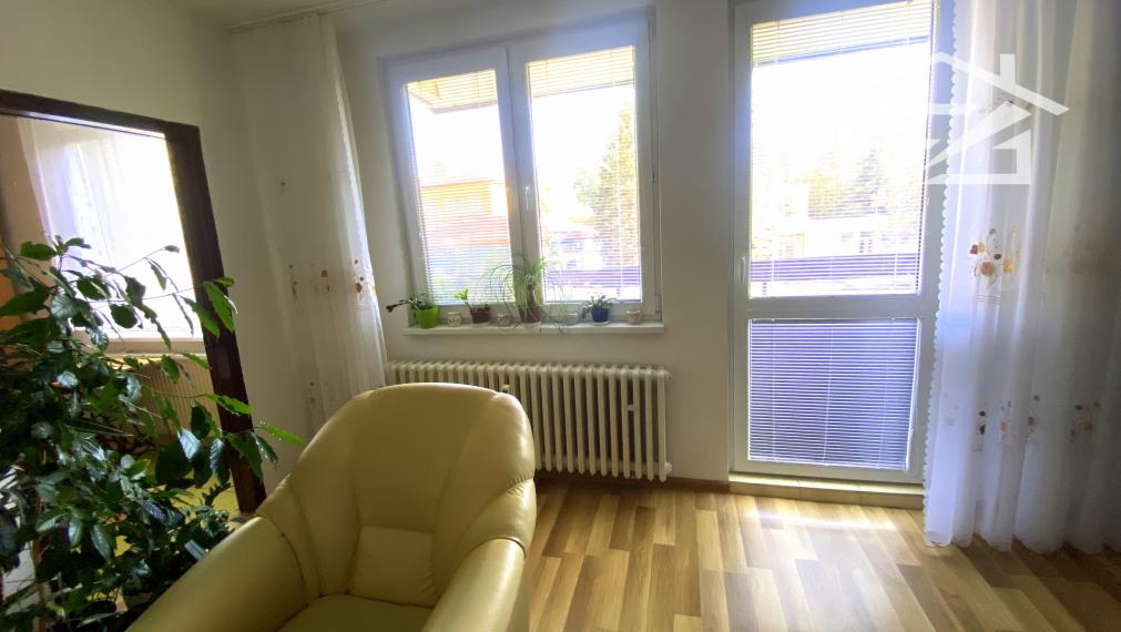 Predaj 4-izbový byt + veľký balkón M-laborce