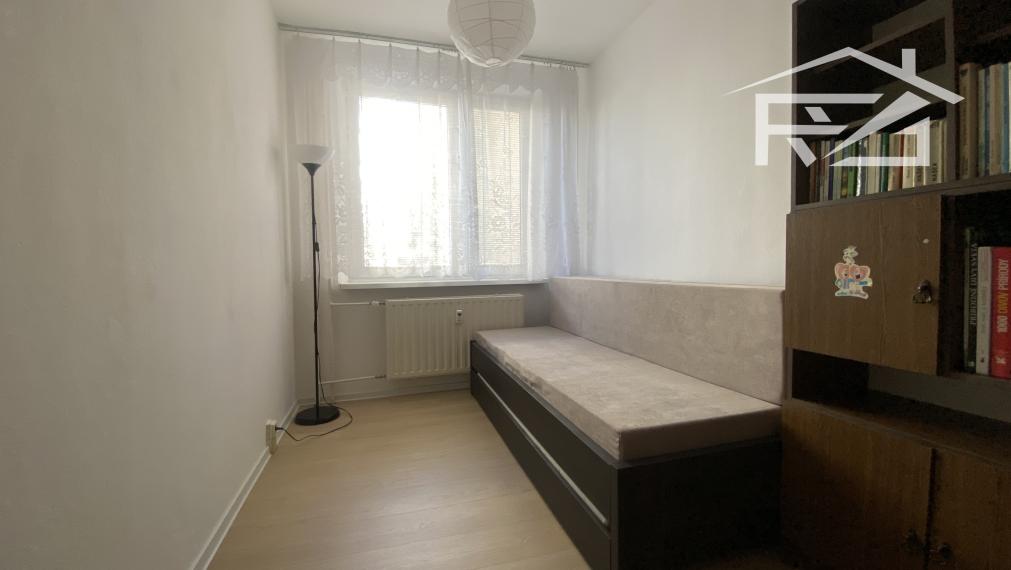 Predaj 4-izbový byt + veľký balkón M-laborce