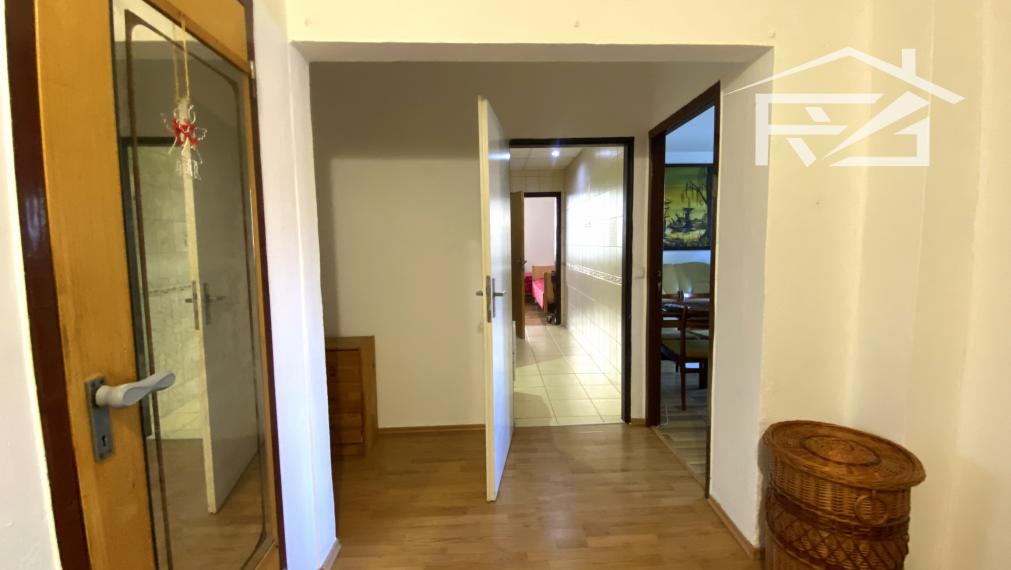 Predaj 4-izbový byt + veľký balkón M-laborce