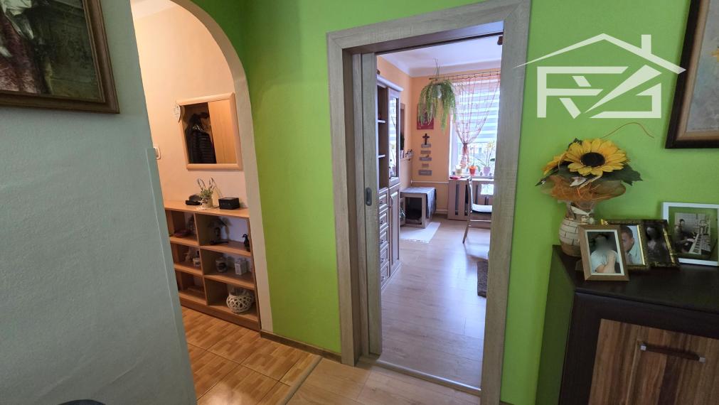 Predaj 3,5-izbový byt + balkón - centrum Medzilaborce