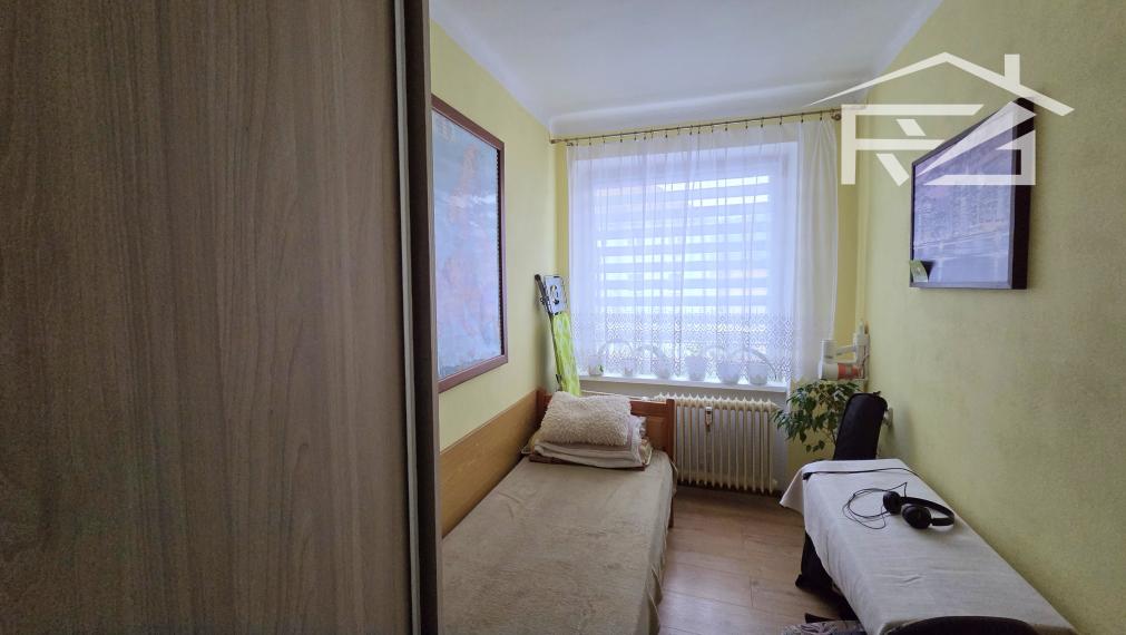 Predaj 3,5-izbový byt + balkón - centrum Medzilaborce