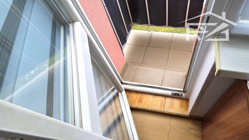 Predaj 3,5-izbový byt + balkón - centrum Medzilaborce