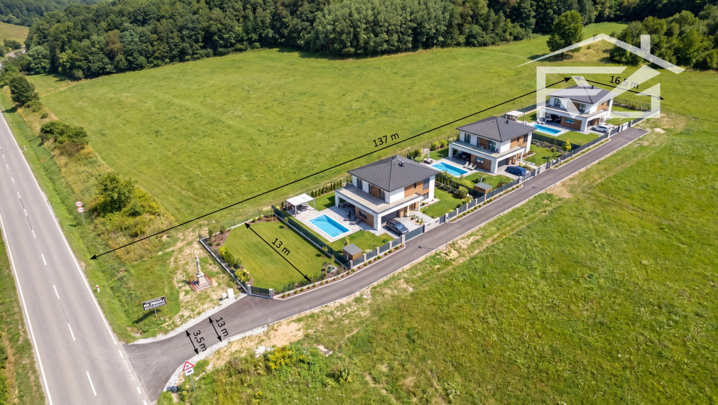 Stavebný pozemok (2 148 m²) doslova na hranici Humenného