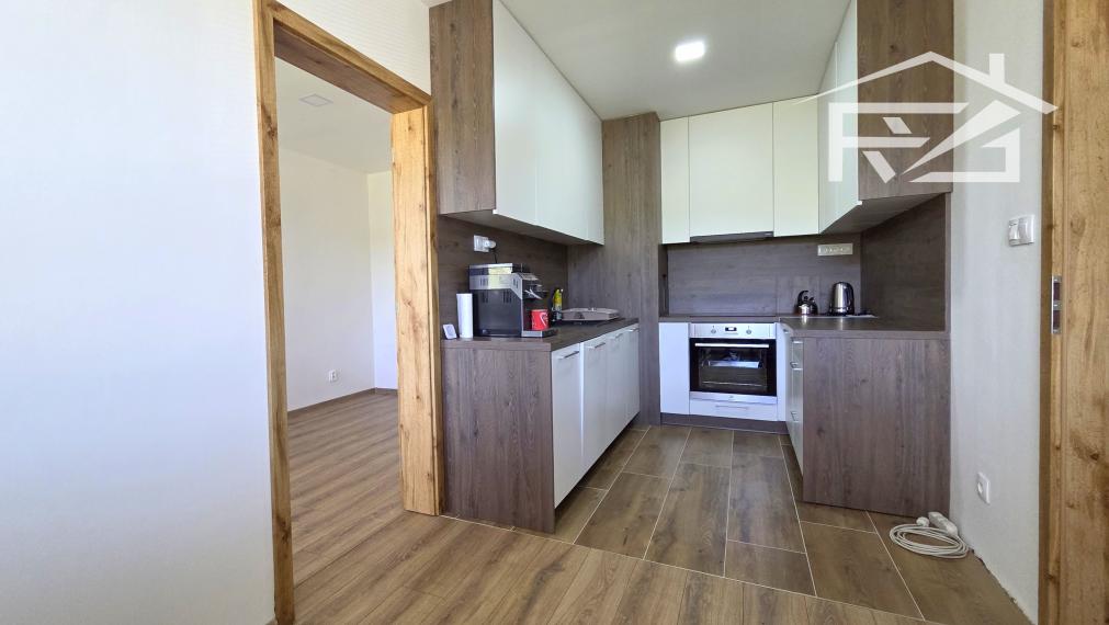 Predaj novo zrekonštruovaný 4-izbový byt + loggia ML