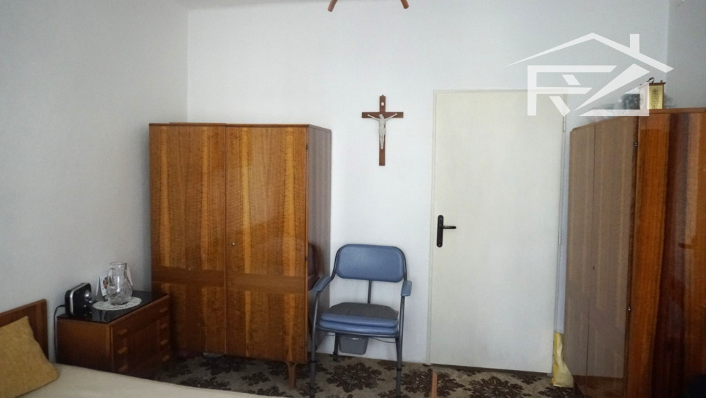 Predaj 2,5-izbový byt + balkón - centrum HE