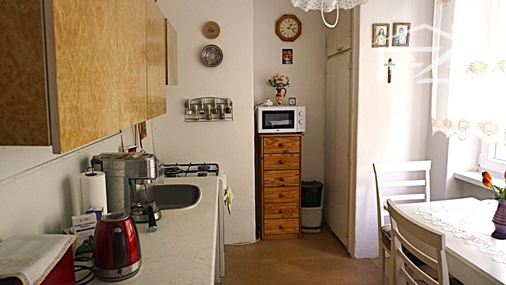 Predaj 2,5-izbový byt + balkón - centrum HE
