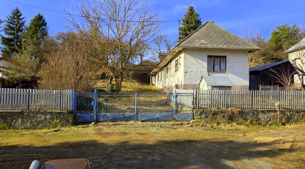 Predaj - chalupa na konci obce Ňagov