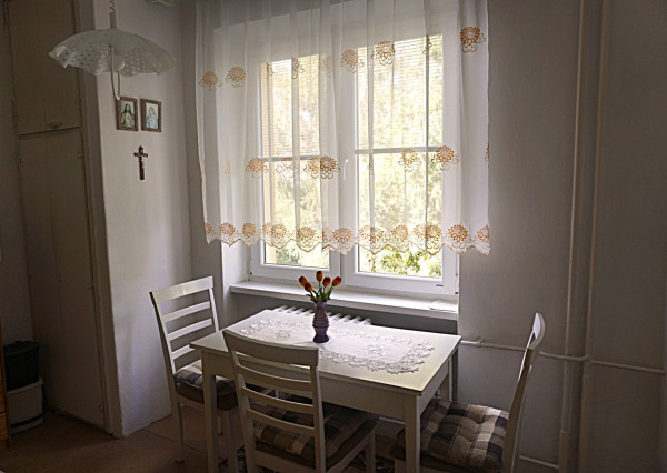 Predaj 2,5-izbový byt + balkón - centrum HE