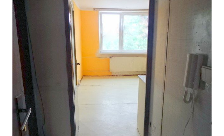 Predaj 1,5-izbový byt Medzilaborce - fotografia 3
