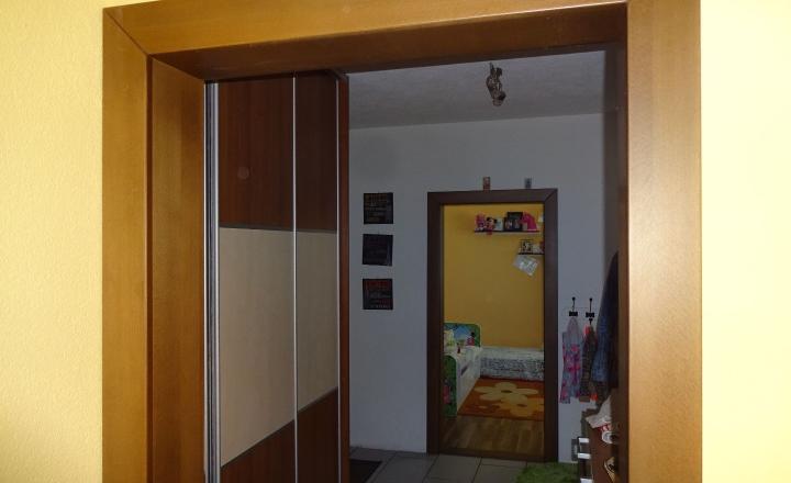 Predaj pekný 3-izbový zrekonštruovaný byt ML - fotografia 9