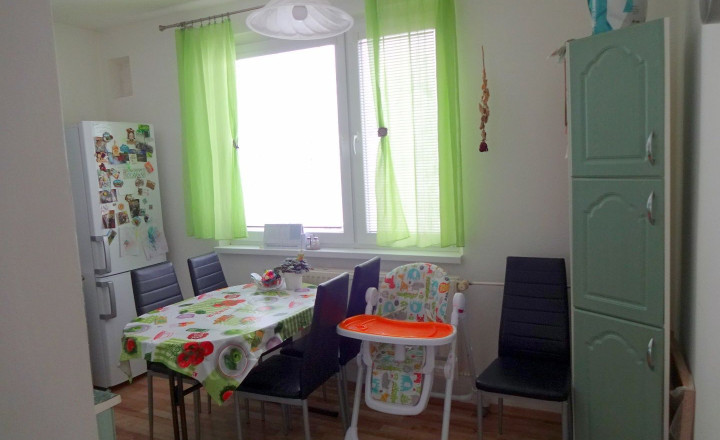 Predaj 3-izbový byt s balkónom - Giraltovce