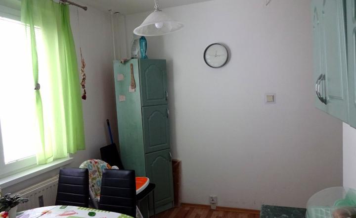 Predaj 3-izbový byt s balkónom - Giraltovce - fotografia 3