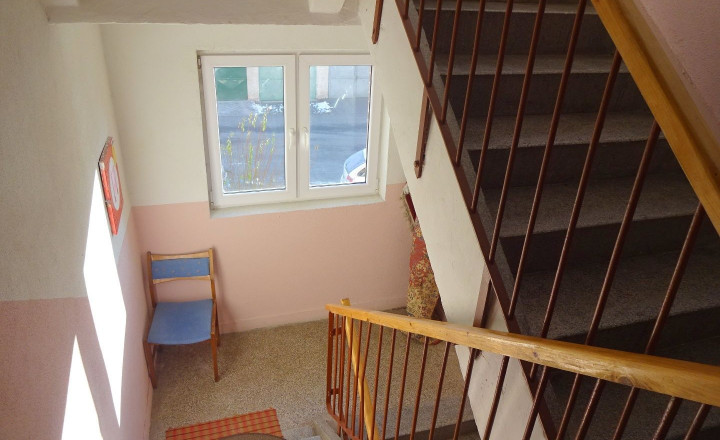 Predaj úsporný 2-izbový byt - centrum ML - fotografia 15
