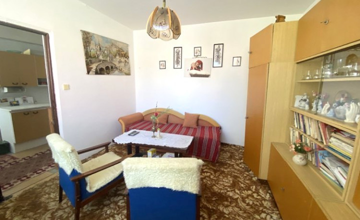 Predaj 3-izbový byt s balkónom Medzilaborce-tichá lokalita - fotografia 4