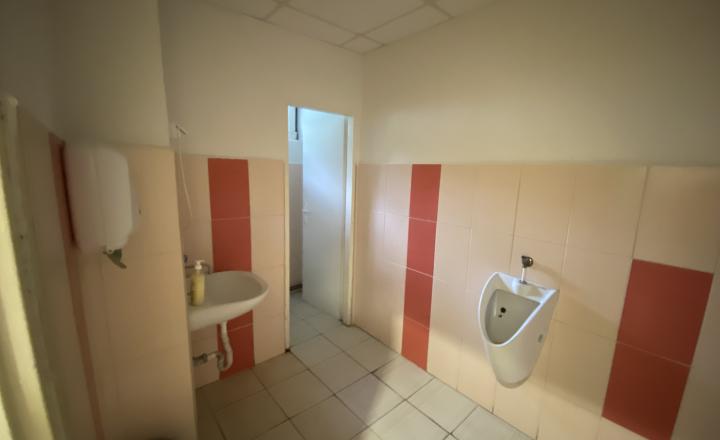 Predaj/Prenájom polyfunkčnej budovy v centre obce Čabalovce - fotografia 5