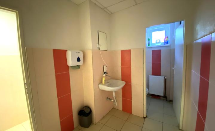Predaj/Prenájom polyfunkčnej budovy v centre obce Čabalovce - fotografia 6