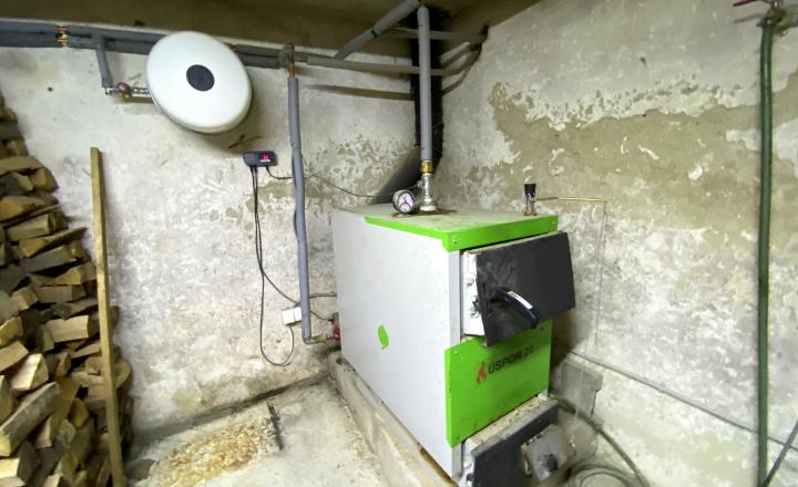 Predaj/Prenájom polyfunkčnej budovy v centre obce Čabalovce - fotografia 19
