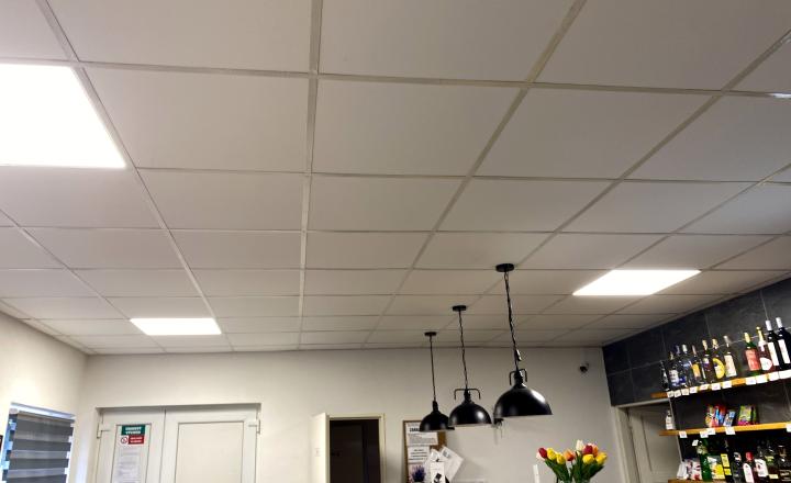Predaj/Prenájom polyfunkčnej budovy v centre obce Čabalovce - fotografia 12
